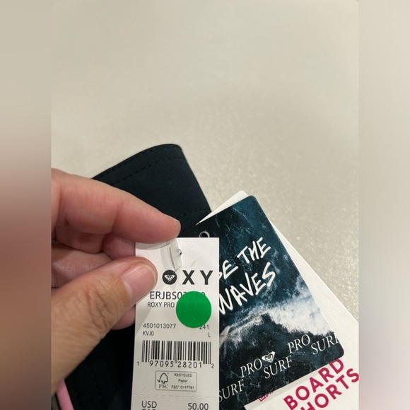 Roxy Women's Large Pro The 93 Win Boardshorts Swim Trunks Bottoms Black NWT - Picture 3 of 14